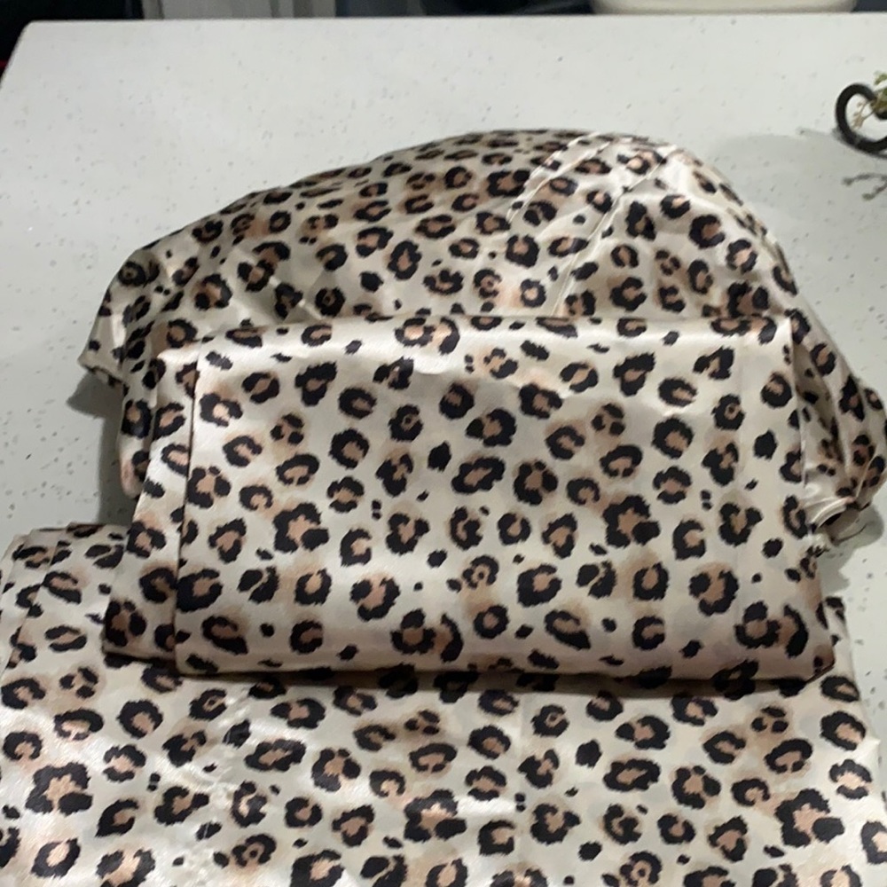 Twin sheet set